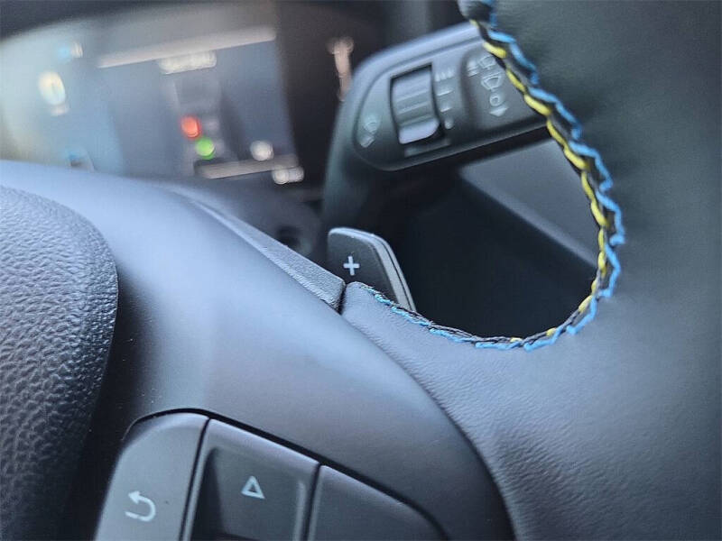 2025 Ford Maverick Lobo