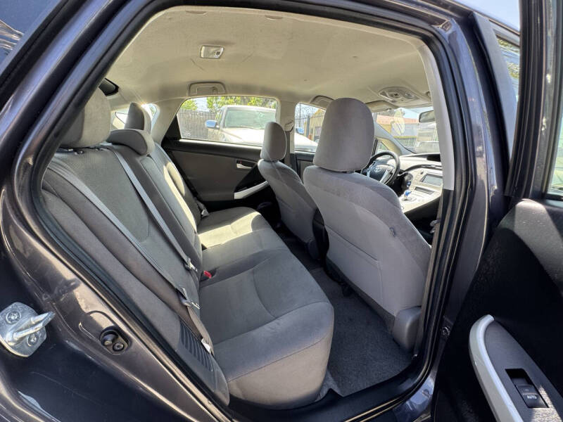 2014 Toyota Prius One