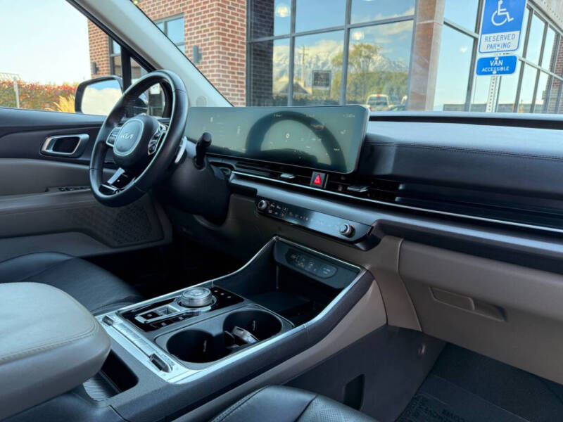 2025 Kia Carnival Hybrid SX