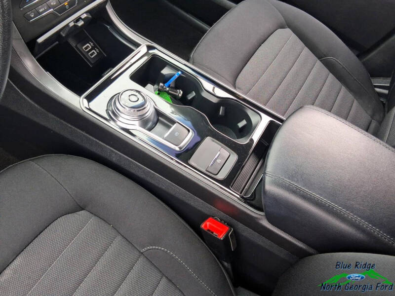 2020 Ford Edge SE