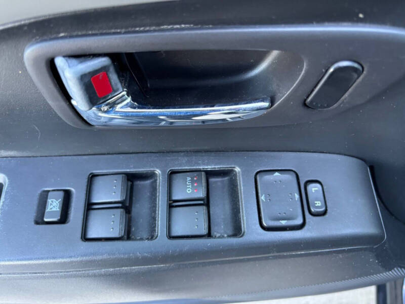 2012 Mazda MAZDA5 Sport