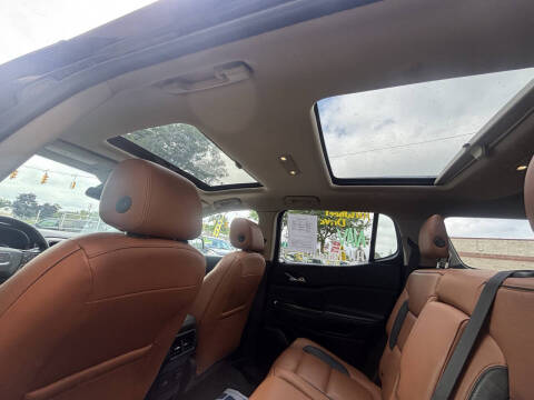 2017 GMC Acadia SLT-1