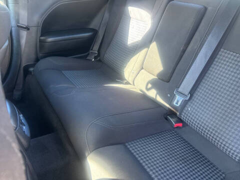 2015 Dodge Challenger SXT