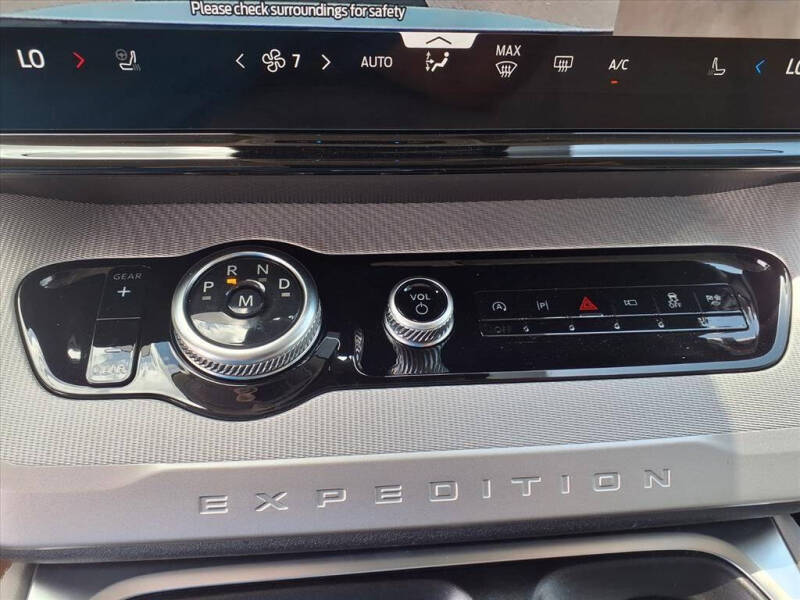 2026 Ford Expedition Active