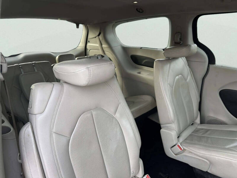 2018 Chrysler Pacifica Touring L Plus