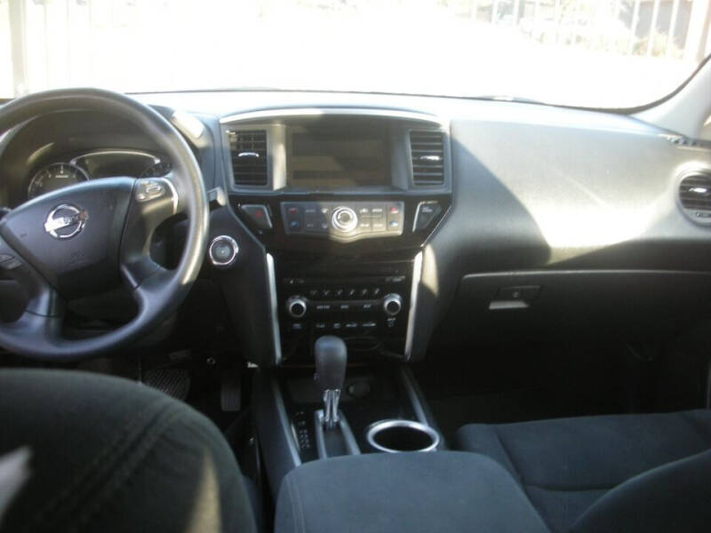 2016 Nissan Pathfinder