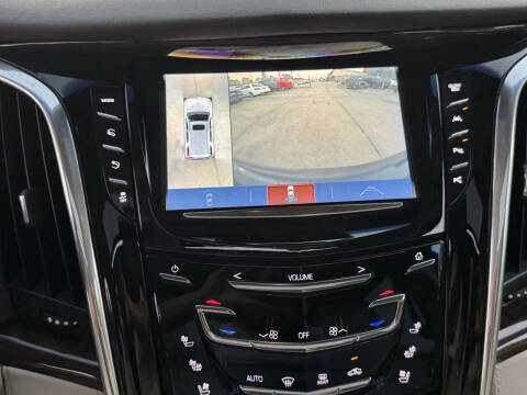 2017 Cadillac Escalade Luxury