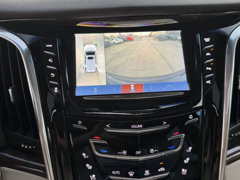 2017 Cadillac Escalade Luxury