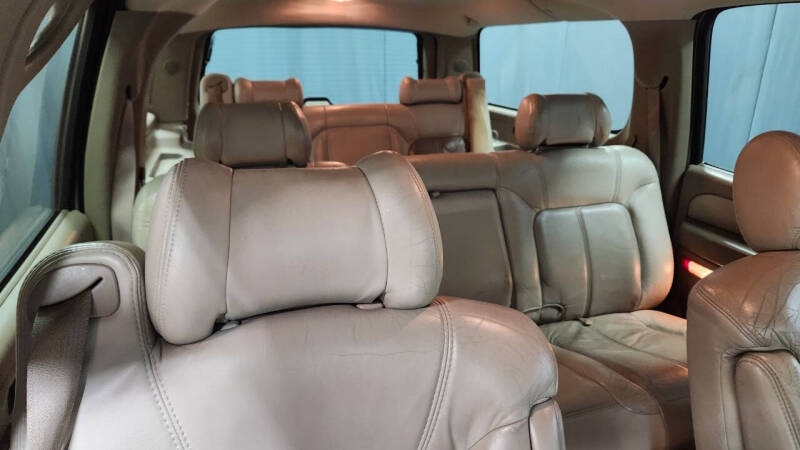 2002 GMC Yukon XL Denali