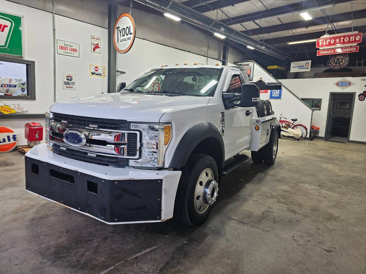 2017 Ford F-450 Super Duty 1