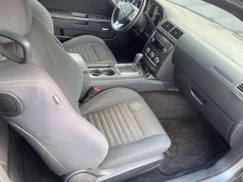 2014 Dodge Challenger SXT