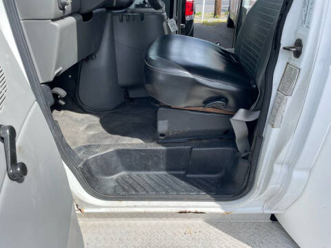 2005 Ford E-Series E-450 SD