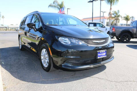2021 Chrysler Voyager for sale at DIAMOND VALLEY HONDA in Hemet CA