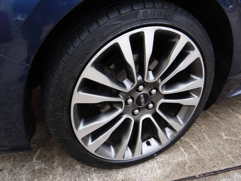 2017 Lincoln Continental Reserve