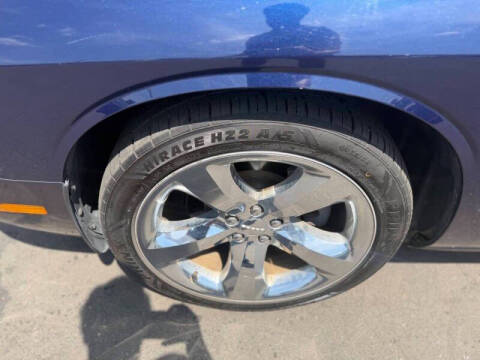 2013 Dodge Challenger R/T Plus