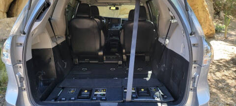 2015 Toyota Sienna SE Premium 8-Passenger