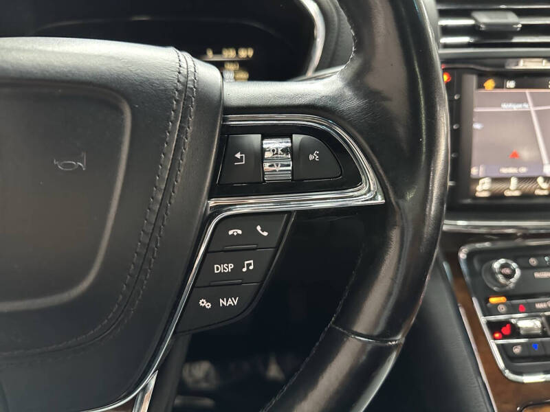 2017 Lincoln Continental Select