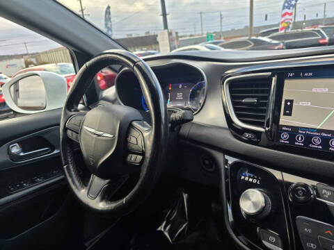 2020 Chrysler Pacifica Touring