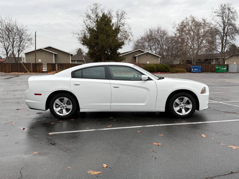 2013 Dodge Charger SE