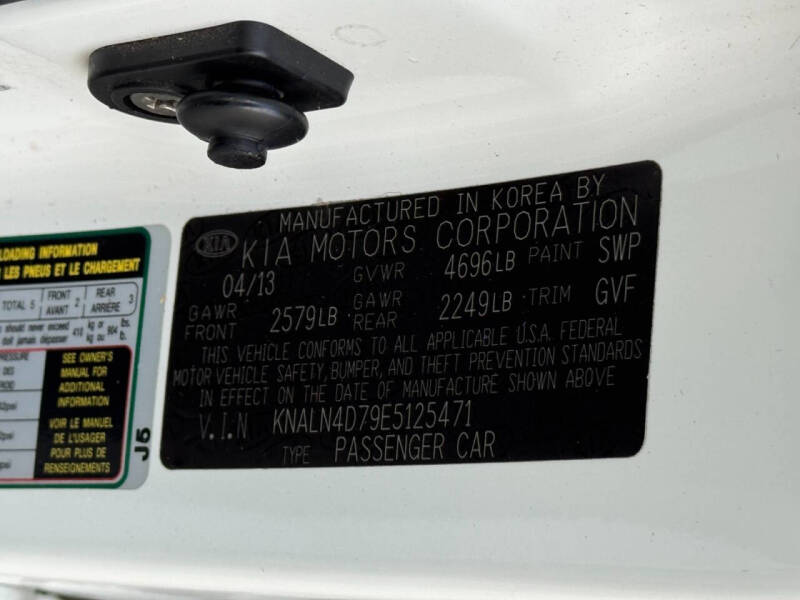 2014 Kia Cadenza Premium