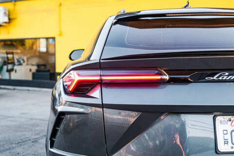 2020 Lamborghini Urus