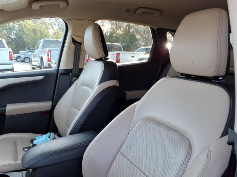 2020 Ford Escape SEL