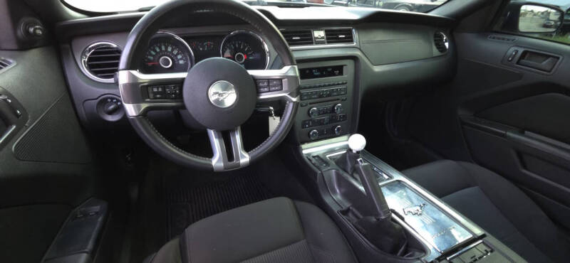 2014 Ford Mustang V6