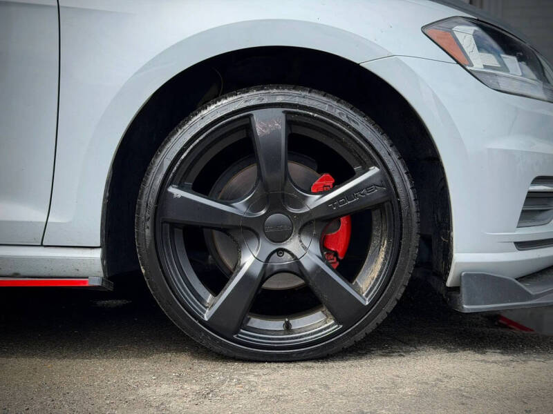2021 Volkswagen Golf TSI