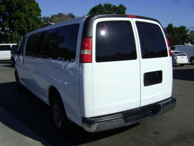 2008 GMC Savana LS 3500