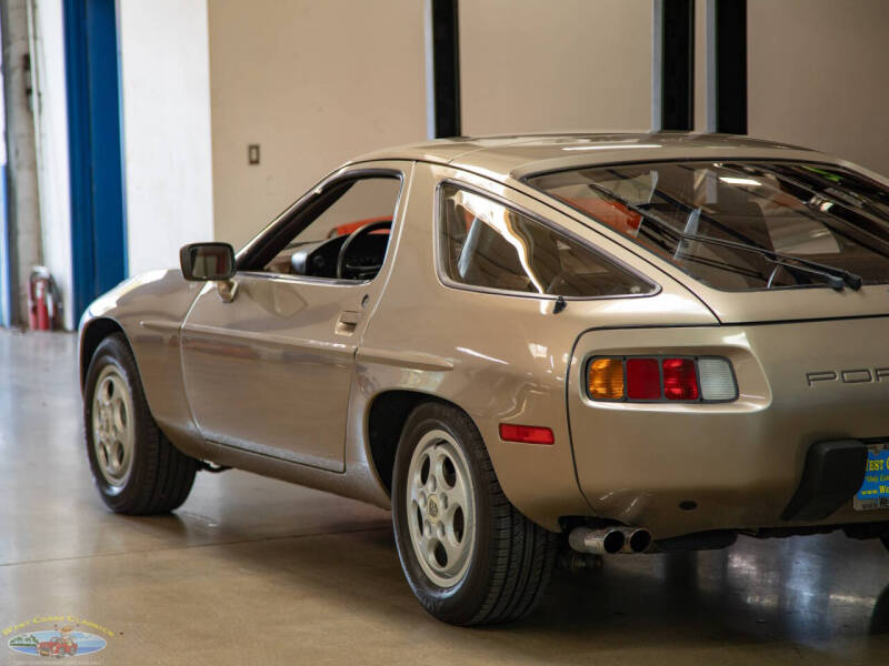 1982 Porsche 928