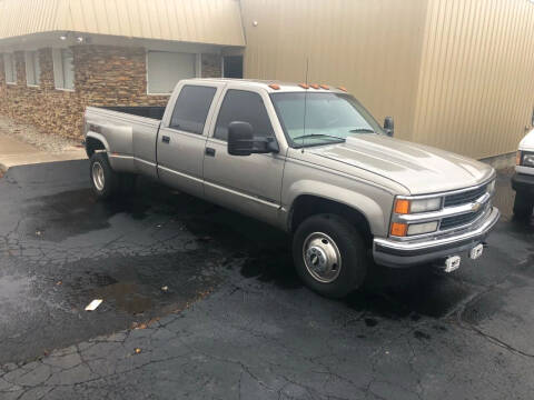 1999 Chevrolet C/K 3500 Series for sale at Walker Motors in Muncie IN