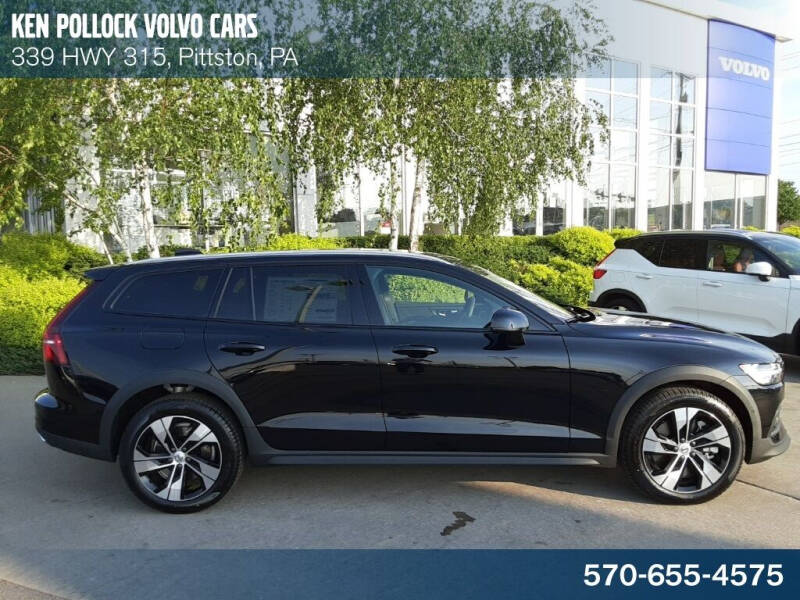 2021 Volvo V60 Cross Country T5