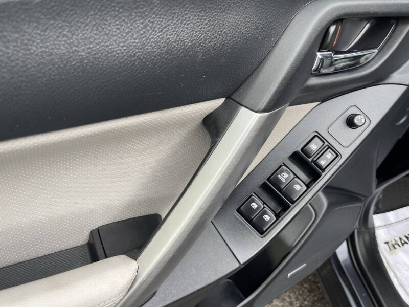2014 Subaru Forester 2.5i Touring