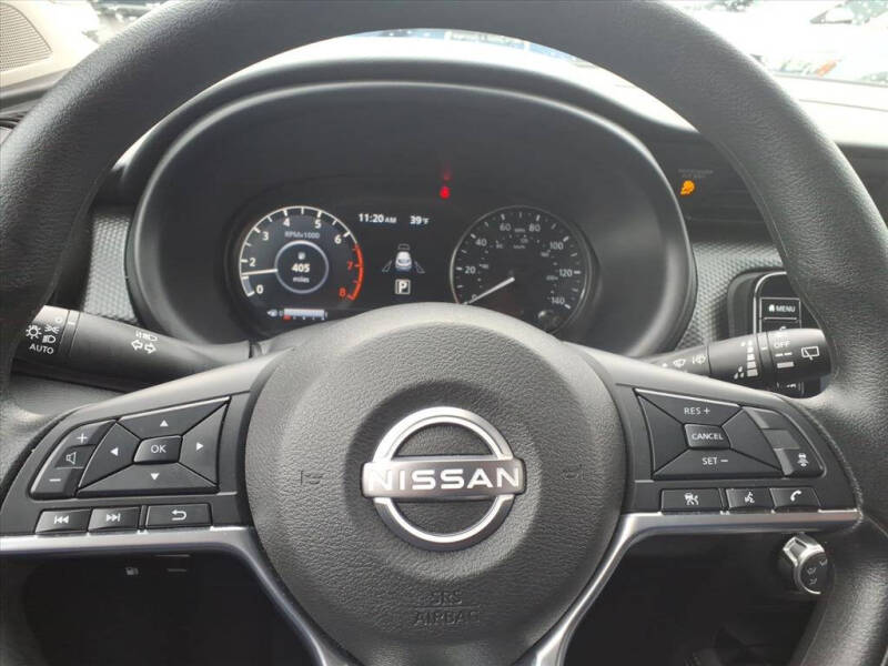 2024 Nissan Kicks SV