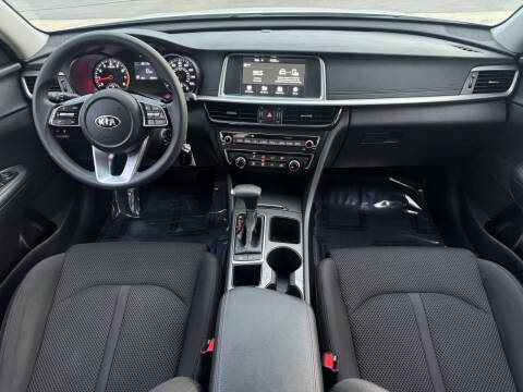 2019 Kia Optima LX