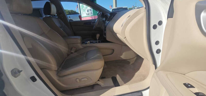 2014 Nissan Pathfinder Platinum