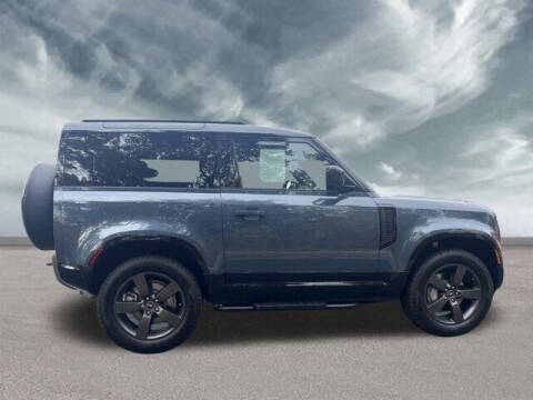 2025 Land Rover Defender 90 P400 X-Dynamic SE