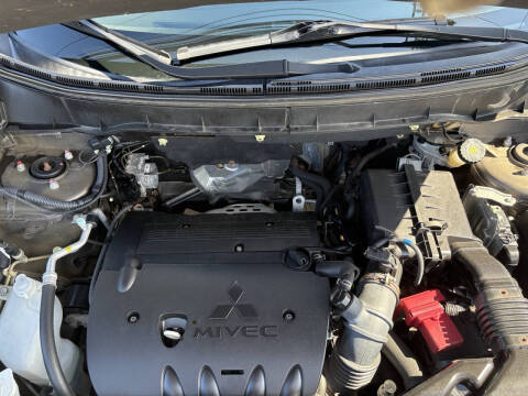 2017 Mitsubishi Outlander Sport LE