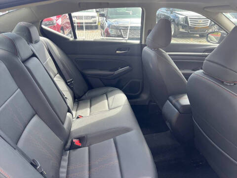2025 Nissan Altima 2.5 SR