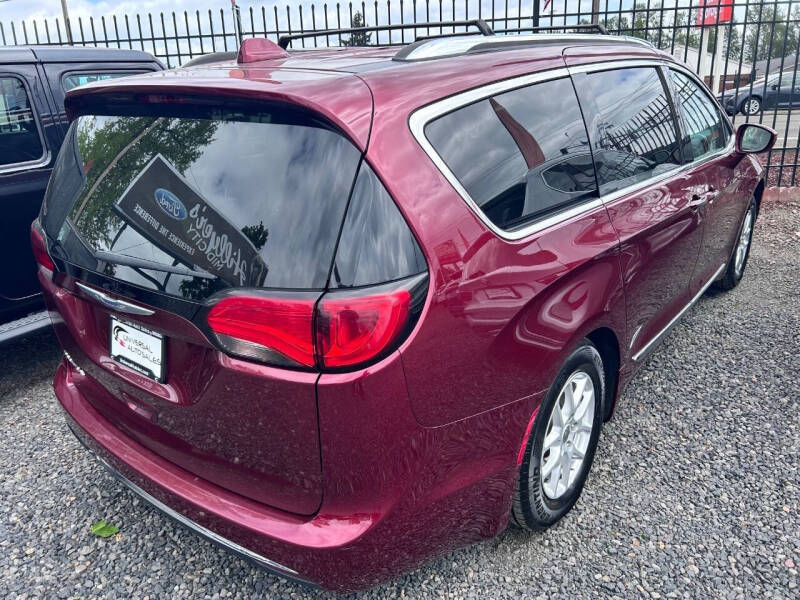 2020 Chrysler Pacifica Touring L