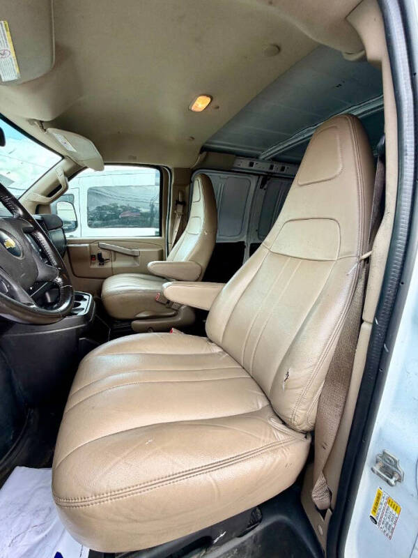 2020 Chevrolet Express 2500