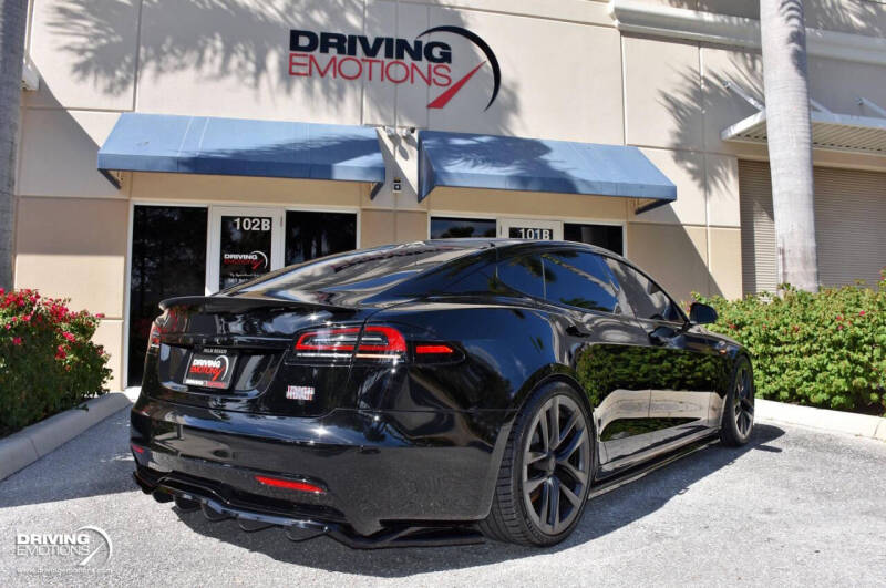 2023 Tesla Model S Plaid