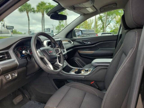 2023 GMC Acadia SLE