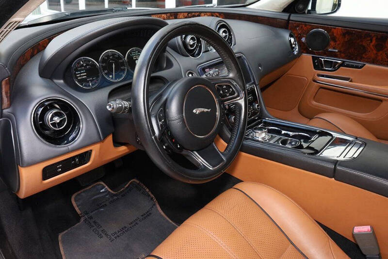 2014 Jaguar XJ
