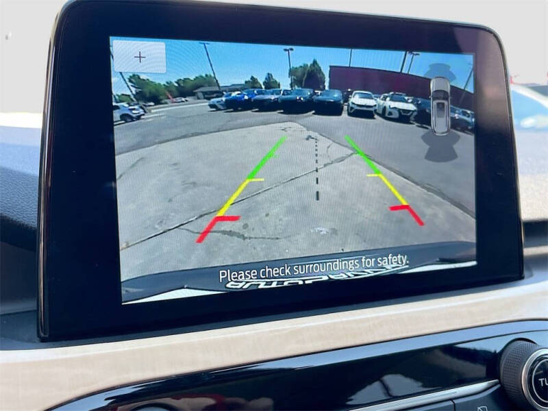 2022 Ford Escape Titanium