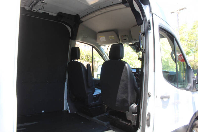 2024 Ford Transit 250