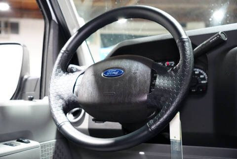 2014 Ford E-Series E-150 XLT