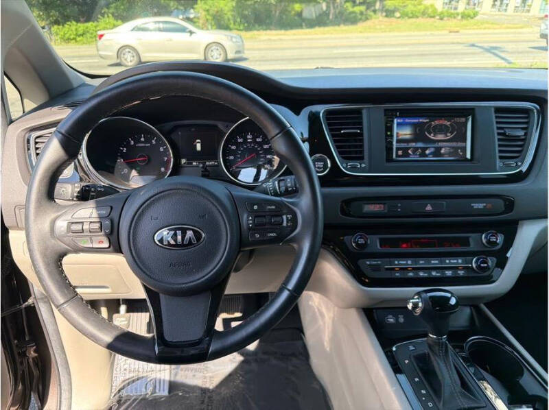 2016 Kia Sedona