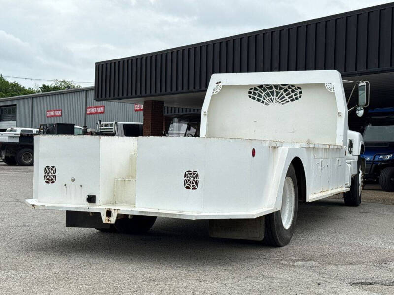 2000 Chevrolet C7500