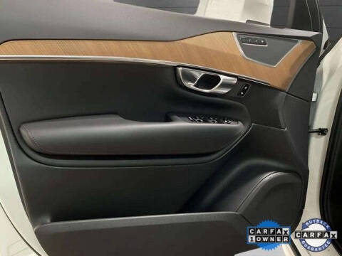 2025 Volvo XC90 B6 Plus Bright Theme 7P